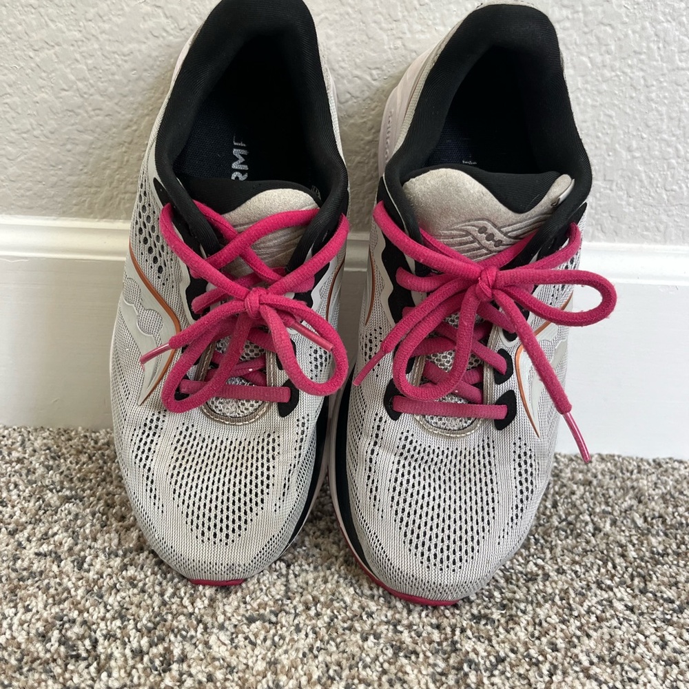 Women's Saucony Ride 14 size 8